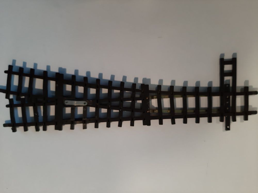 Bemo Modelleisenbahnen: Bemo H0m 4207 000 elektrische Weiche links 12° – Gebraucht aus Thun von Schwarzsee48 2