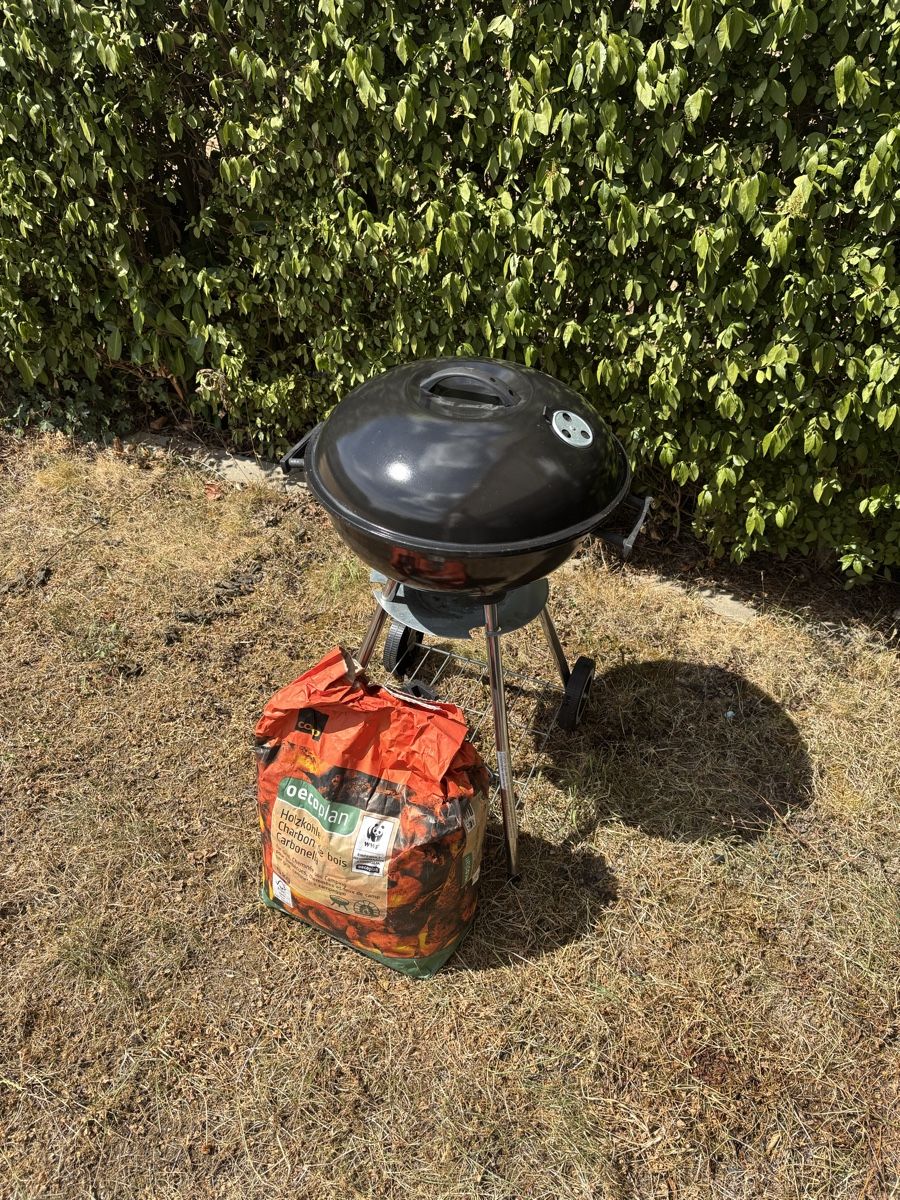 Grils: Klassischer Grill inklusive Holzkohle – D'occasion à Küttigen par Ch.Marugg