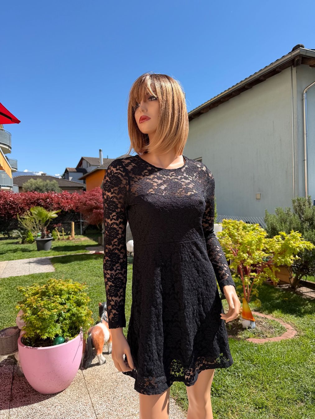 Vestiti: Schickes, kurzes Spitzenkleid, schwarz, Grösse M – Usato da Cugnasco venduto da tizianaq