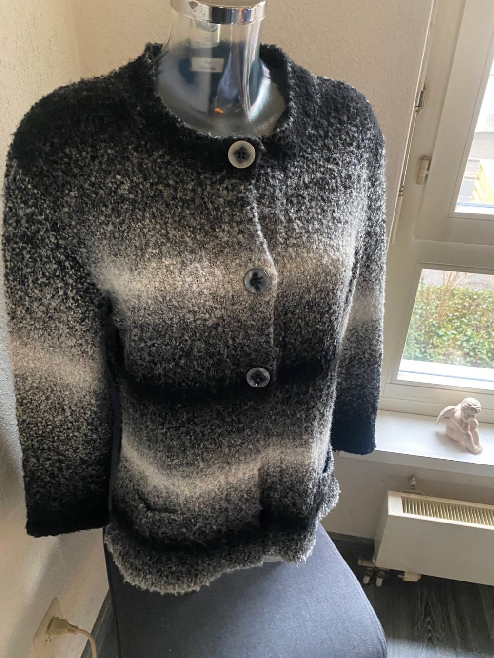 Giacche: Lemon Strickjacke  Grösse L mit 22% wolle – Usato da Allenwinden venduto da Obalu 1
