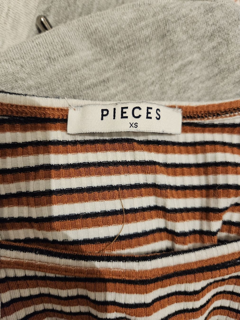 Pieces Robes: robe – D'occasion à Founex par Ana_2412 2