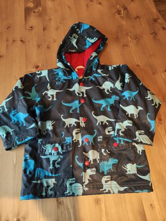 gefütterte Softgeljacke in grösse 104