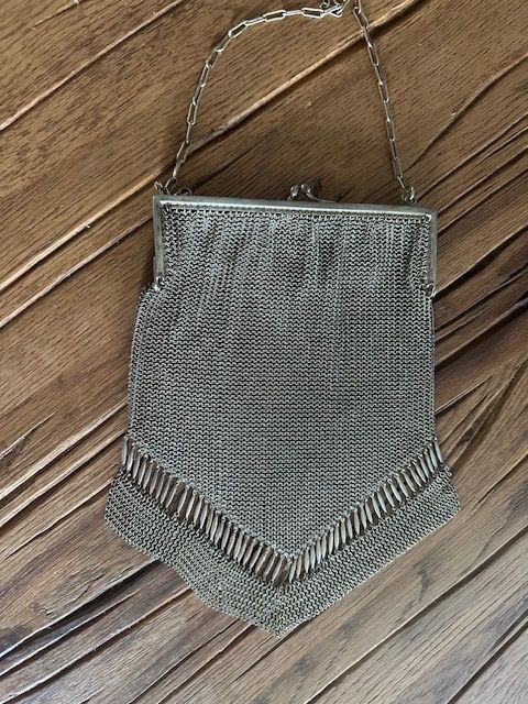 Borse da donna: Tracht, Trachtenhandtasche, Silber – Usato da Hindelbank venduto da vey_t 2
