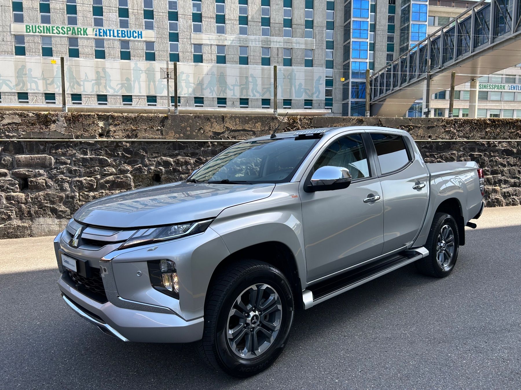 Mitsubishi Automobili: MITSUBISHI L 200 2.2 Diamond Double Cab  **PICK-UP SÖPP** – Usato da Hasle LU venduto da Mroeoesli0 1