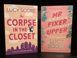 The corpse in the closet & Mr fixer upper by Lucy Score EN