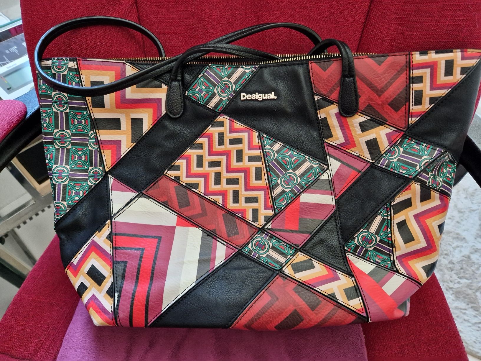 Desigual Altro in  Abbigliamento & Accessori: Grand sac DESIGUAL – Nuovo (secondo la descrizione) da SAXON venduto da Mariposita1428