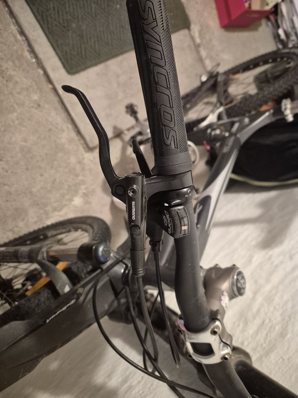 Specialized Biciclette: Specialized Fully Mountainbike – Usato da Winterthur venduto da Brand_An 3