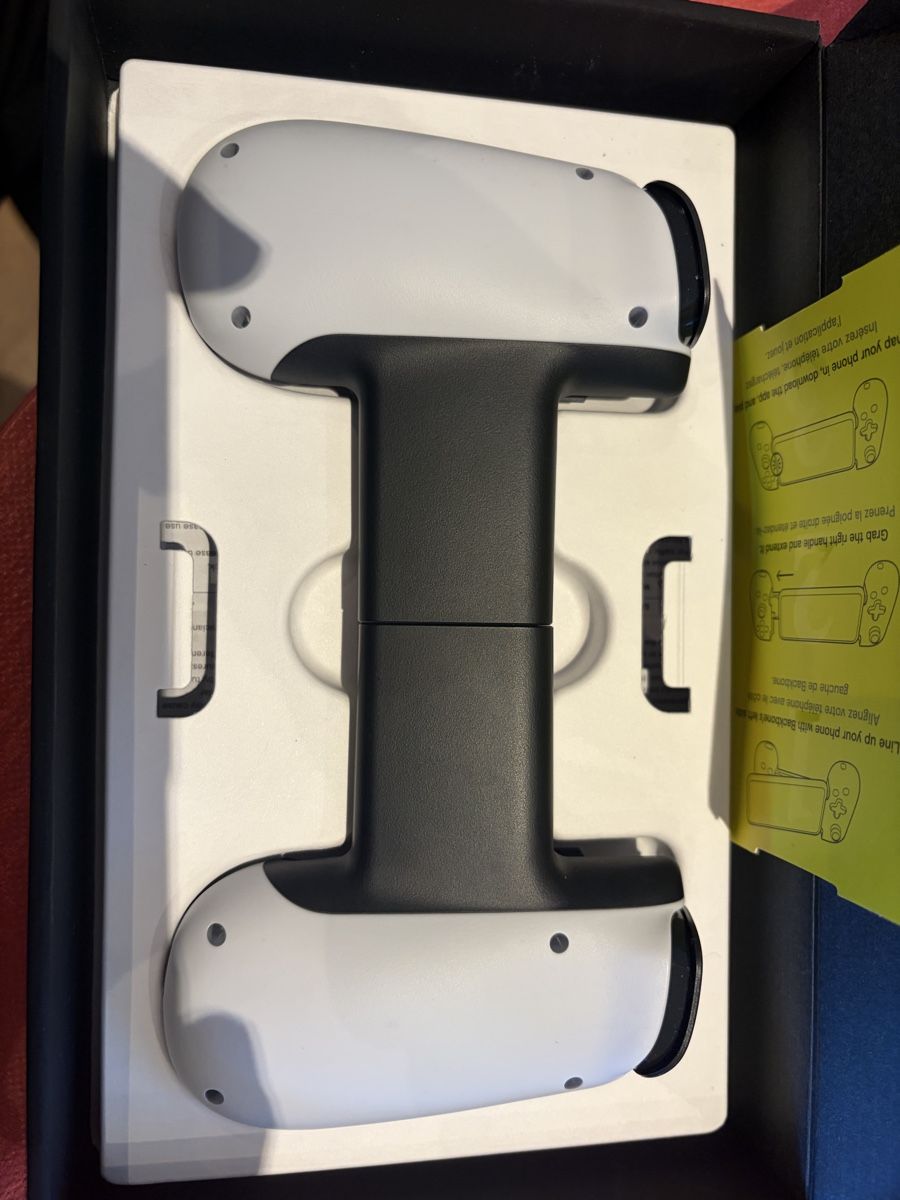 Controller: Backbone One Mobile Gaming Controller – Neu (gemäss Beschreibung) aus Amsteg von Migi_lm1 1