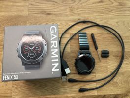 Garmin Fenix 5 Saphir Edition mit Titan Armband