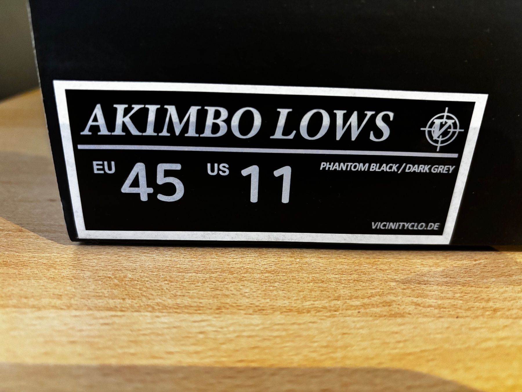 Scarpe da uomo: Vicinity Akimbo Lows, Phantom Black/Dark Grey, EU 45 – Usato da Thun venduto da Nortshore0 4