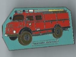 Placchette & Badge: Feuerwehr Niderhasli Pin, – Usato da Zürich venduto da t24_de