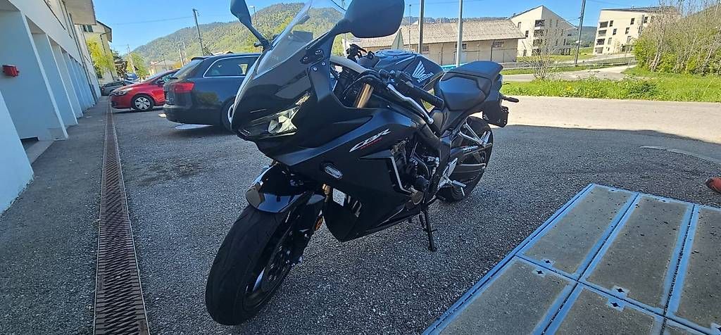 Honda Strada: Honda CBR650 R, 2021, QuickShifter – Usato da Vallorbe venduto da mig_zpk7 6