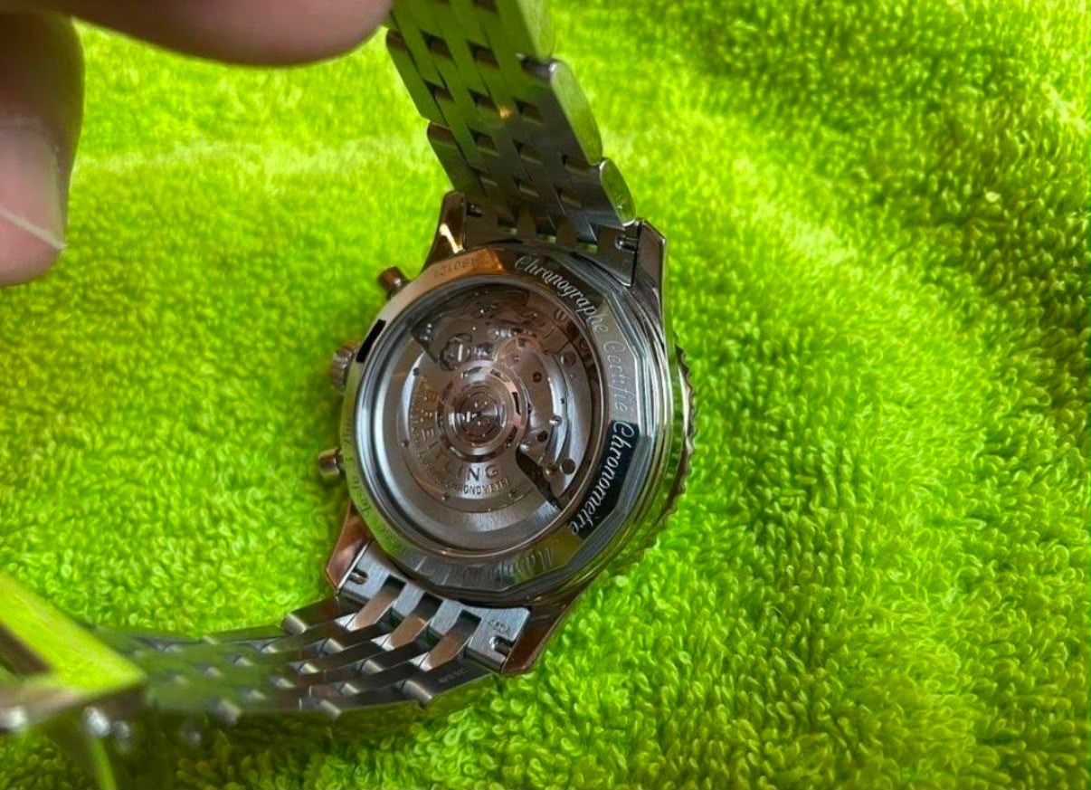 Breitling Montres: Breitling Navitimer B01 Chronograph 43 – D'occasion à Wohlen AG par nje_bsc6 4