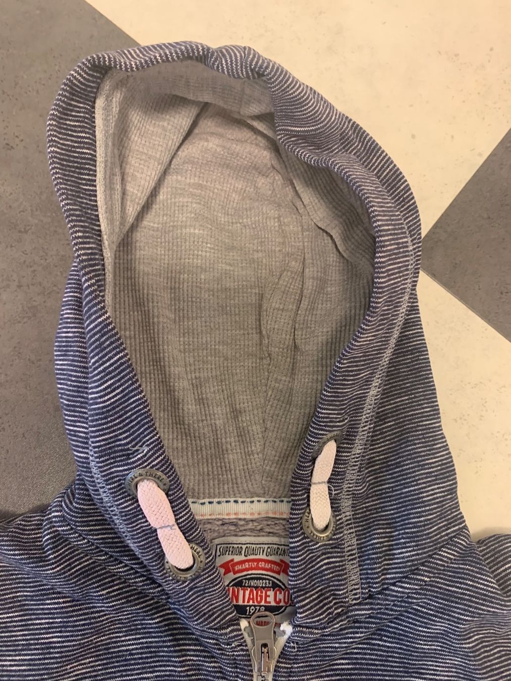 Vestes & Manteaux: Jäggli – D'occasion à Luzern par Boudin03 2