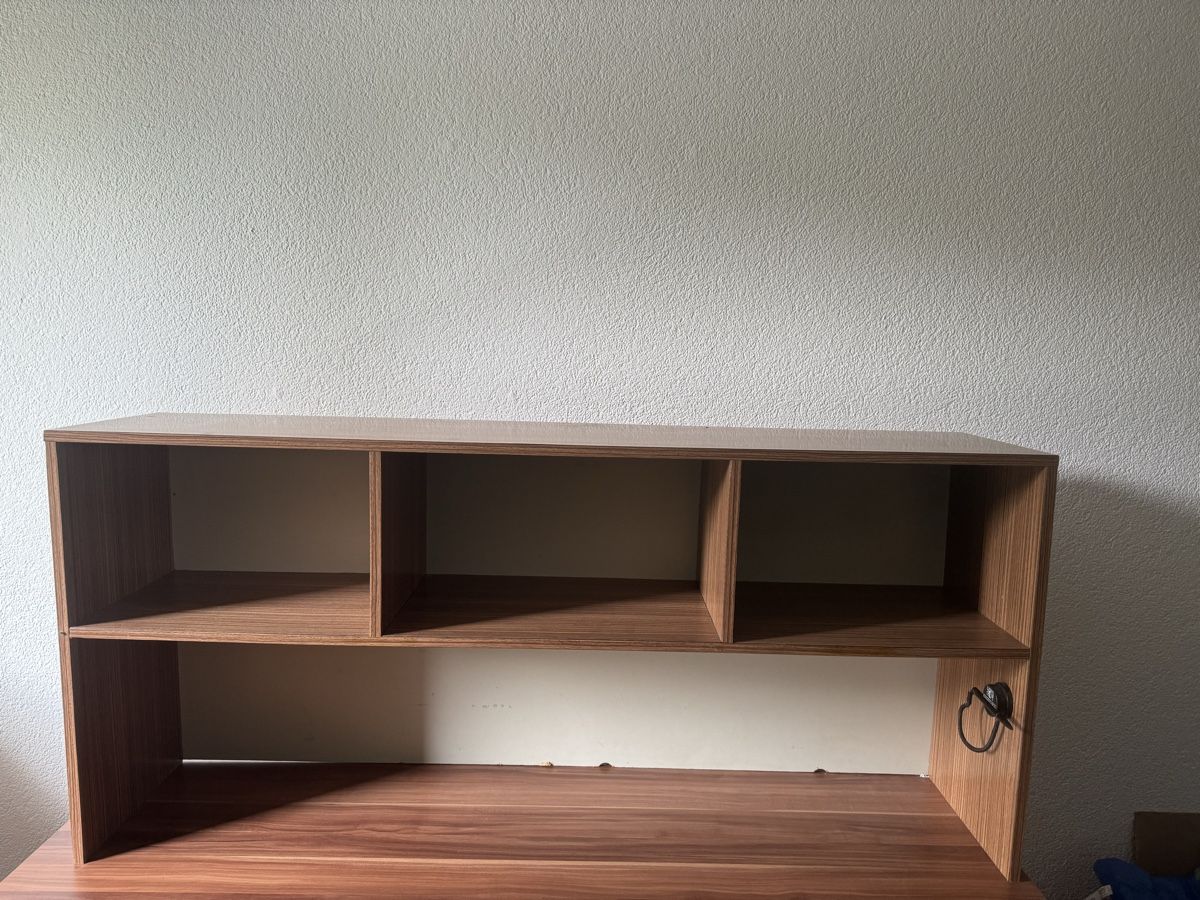Bureaux: Bürotisch – D'occasion à Aarberg par Florian-72 2
