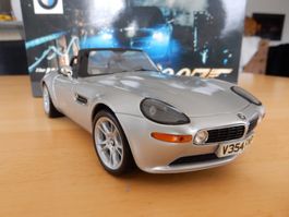 BMW Z8 1:18 Kyosho -The world is not enough 007 - James Bond