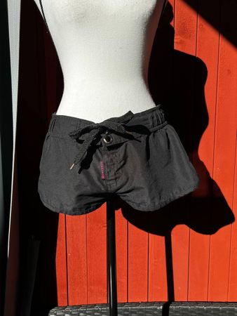 Shorts S
