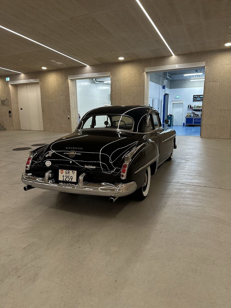 Oldsmobile Autos: 1950 Oldsmobile Rocket 88 Coupe – Gebraucht aus Chur von Catfish57 4