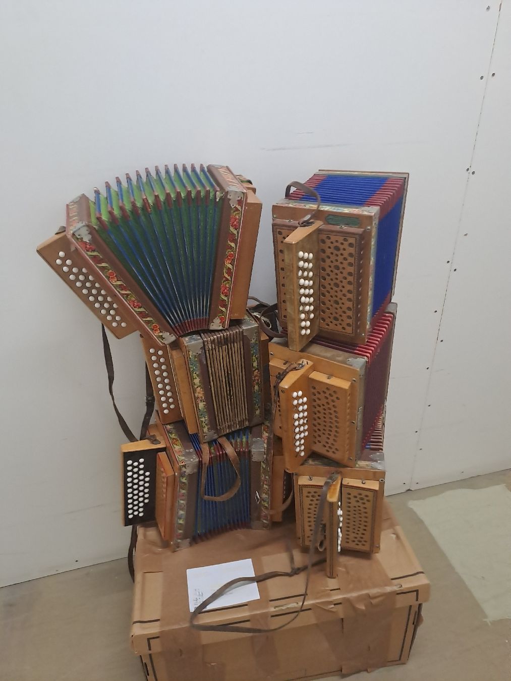 Musikinstrumente: 6 schwyzerorgeli  – Gebraucht aus Villeneuve von BibiVintage 7