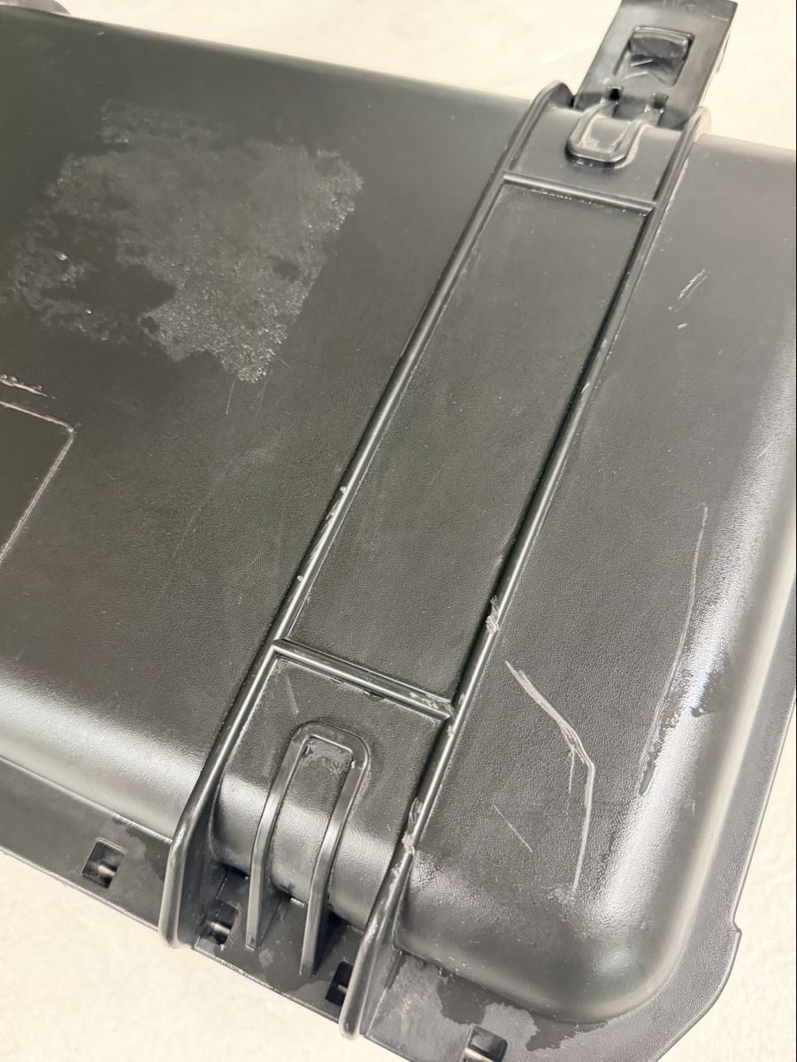 Valigie: Outdoor Case Koffer Box – Usato da Zürich venduto da d-ron 4