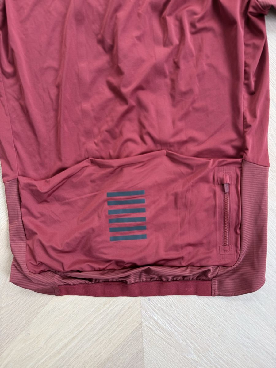 Rapha Canottiere & Pantaloni: RAPHA MEN'S PRO TEAM JERSEY Dark Red, Grösse M – Usato da Rohrbach venduto da Medoc80 4