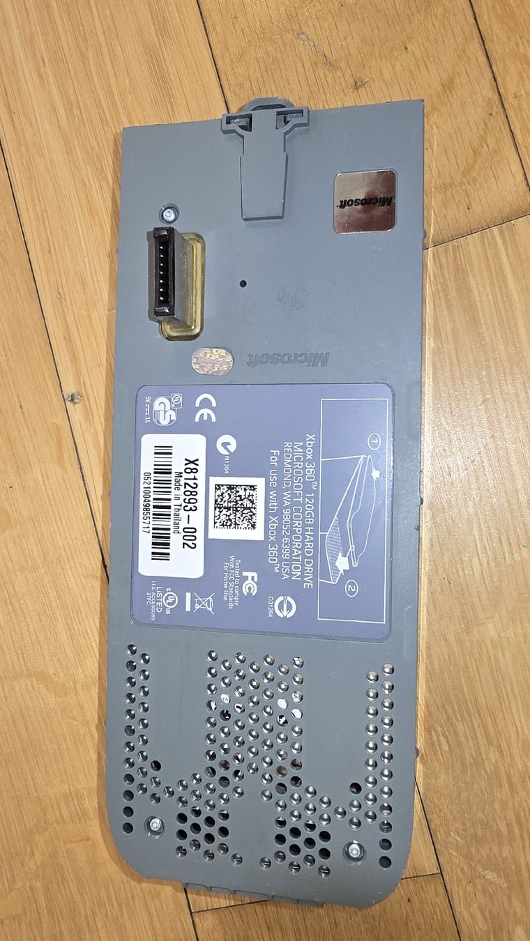 Dischi rigidi: Xbox 360 HDD 120GB – Usato da Lenzburg venduto da cameleoncolor 1