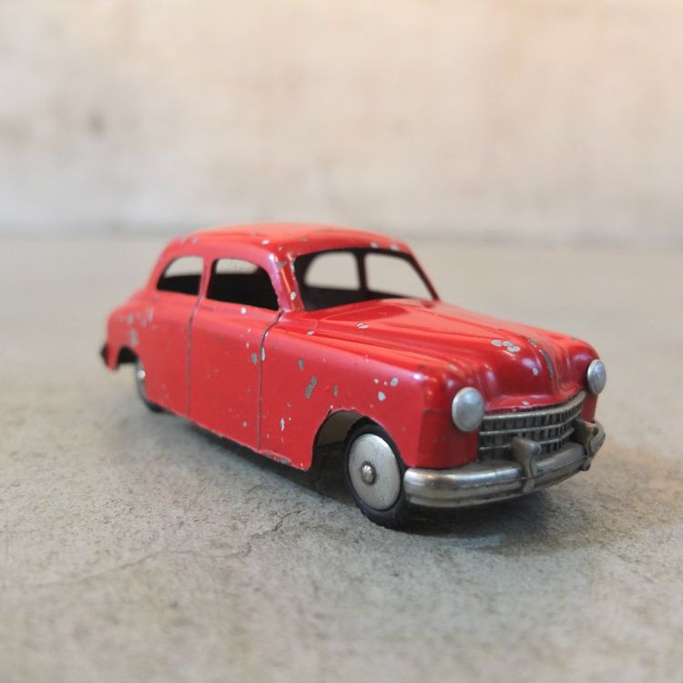 Mercury Fiat 1400 Électrique - Voiture Miniature 1:35 - Zamak - Fonctionnelle