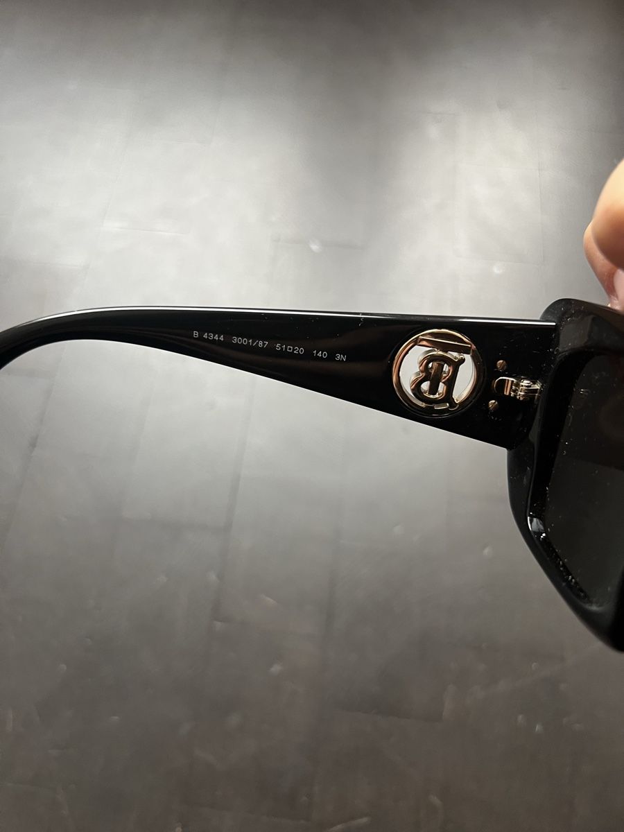 Burberry Brillen & Gläser: Burberry Sonnenbrille – Neu (gemäss Beschreibung) aus Zürich von _Gigi_ 2