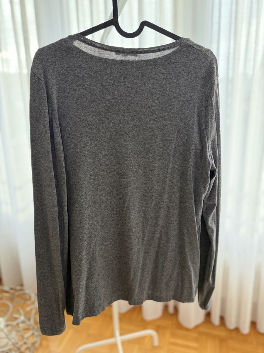T-Shirts: TShirt und Jacke – Gebraucht aus Dübendorf von Martha06 2
