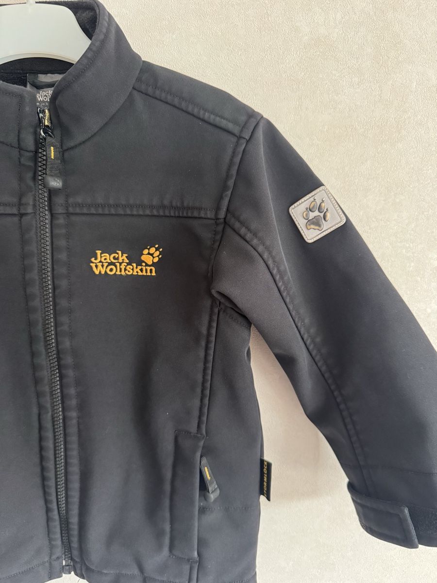 Jack Wolfskin Giacche & Cappotti: Jack Wolfskin Softshell Jacke Gr. 104, Schwarz, Warm - Top! – Usato da Flumenthal venduto da Krajan 1