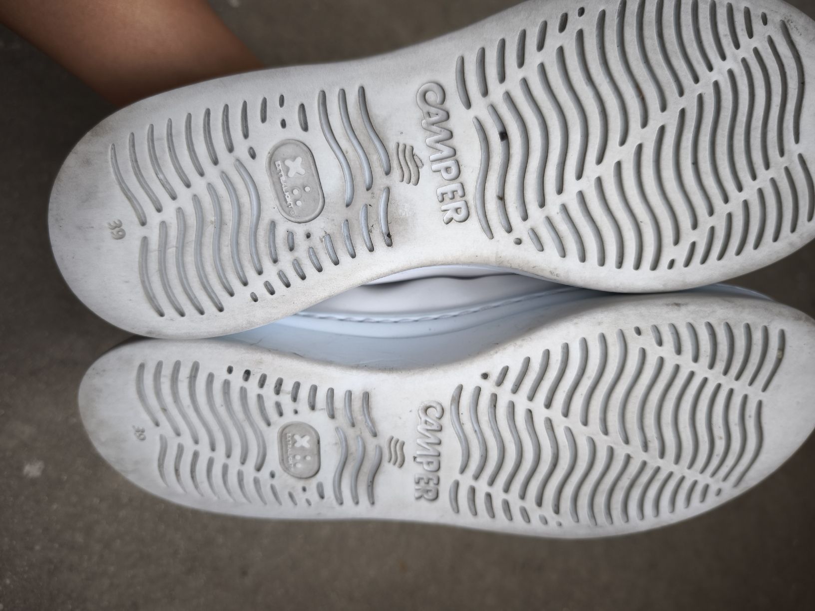 Chaussures hommes: Camper Sneakers Leather White Size 39  – D'occasion à Sursee par Re.joy 3
