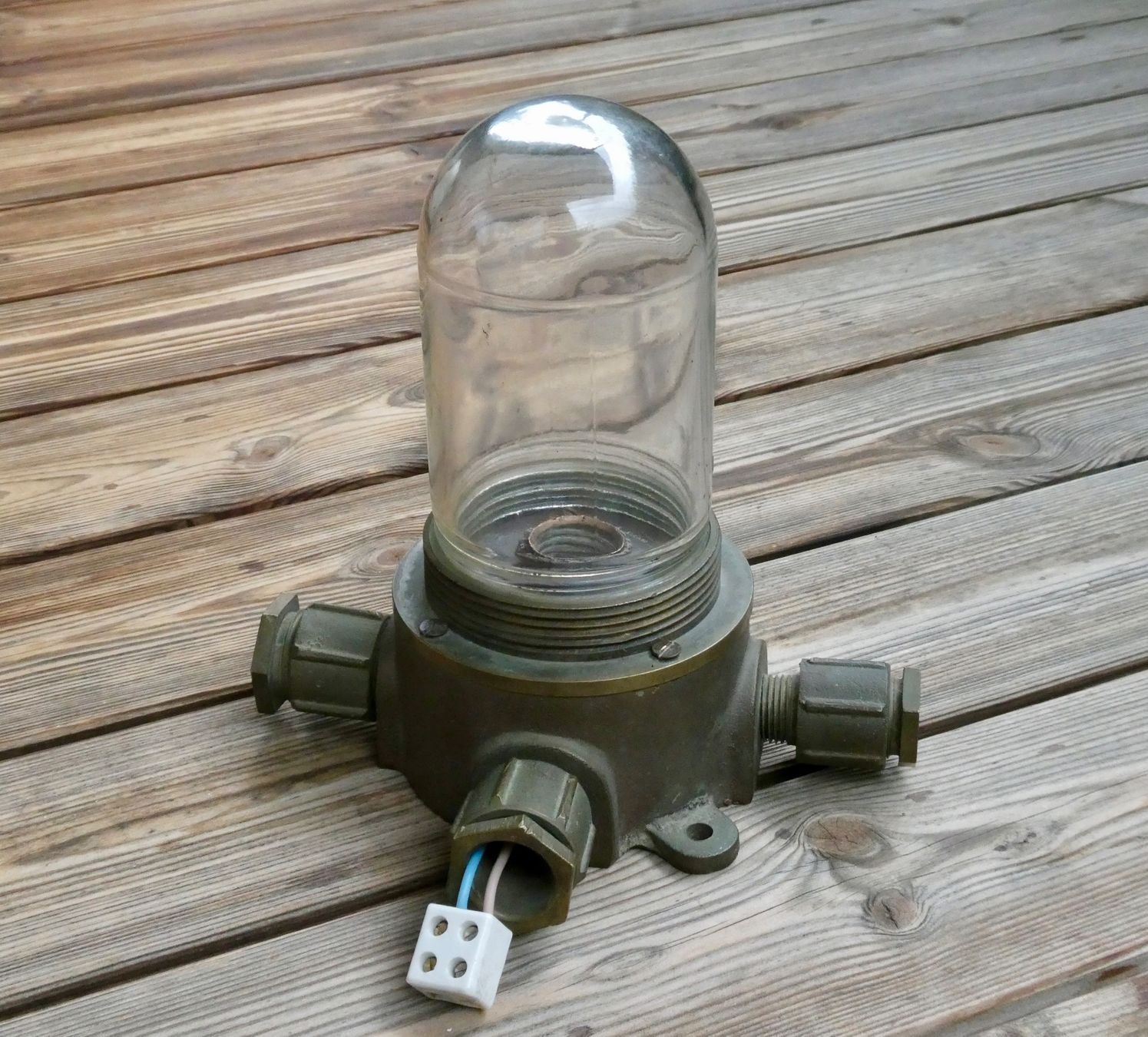 Lampade: antike Deckenlampe Bunkerlampe Messing mit Einschraubglas – Usato da Lüchingen venduto da Eeizo 2