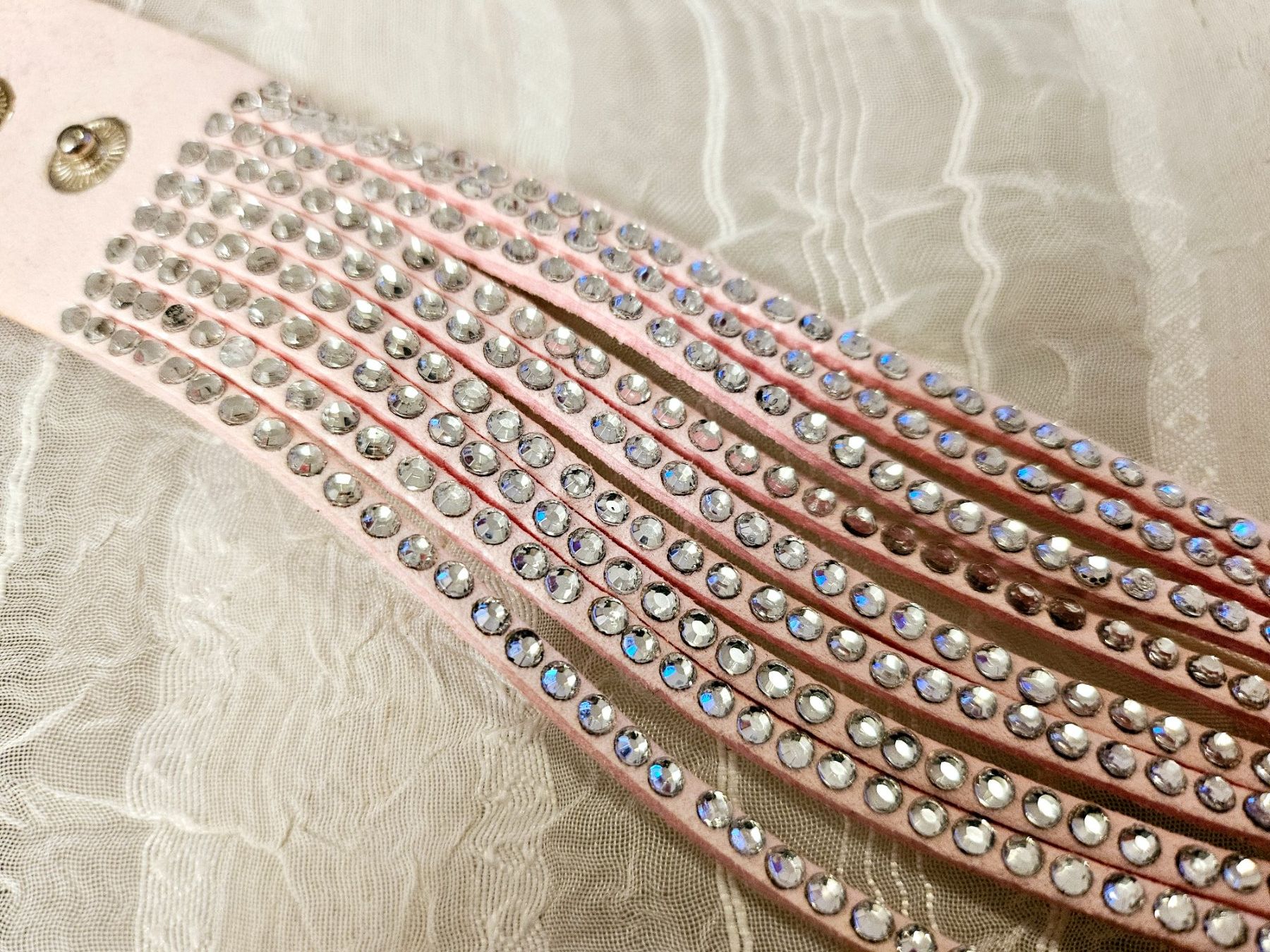 Bracciali & Braccialetti: Strass Armband hellrosa – Nuovo (secondo la descrizione) da Dietikon venduto da Eleda 1