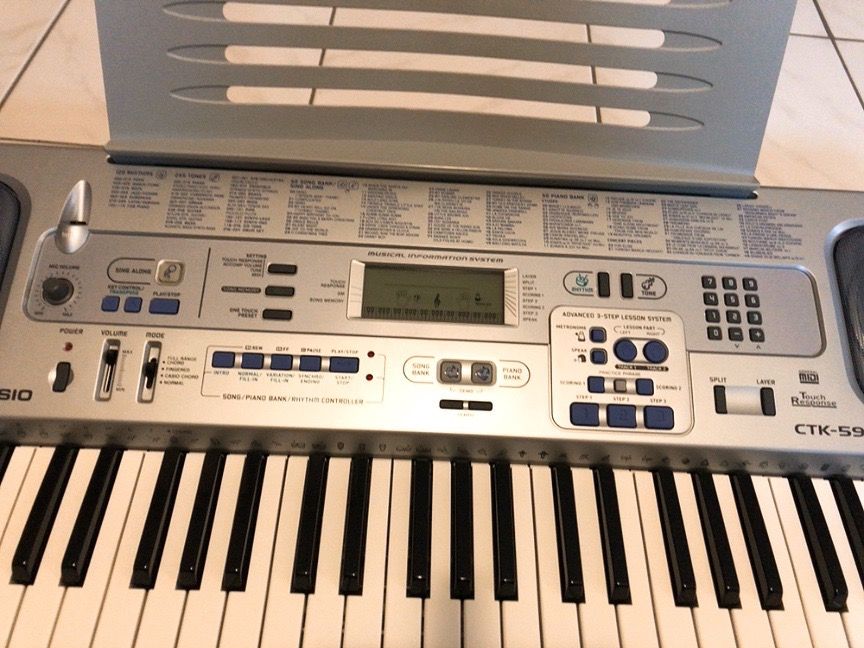 Keyboard Casio CTK591 Kaufen auf Ricardo