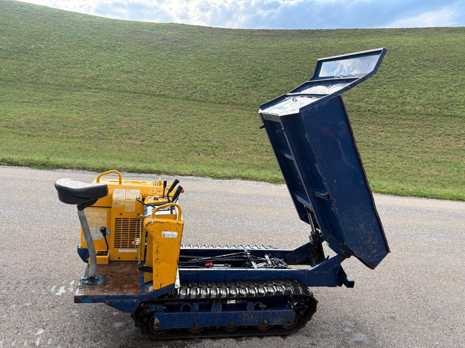 Hutter Tutte le macchine: Huki 80 - Raupenkipper – Usato da Hasle LU venduto da pal0ma 1