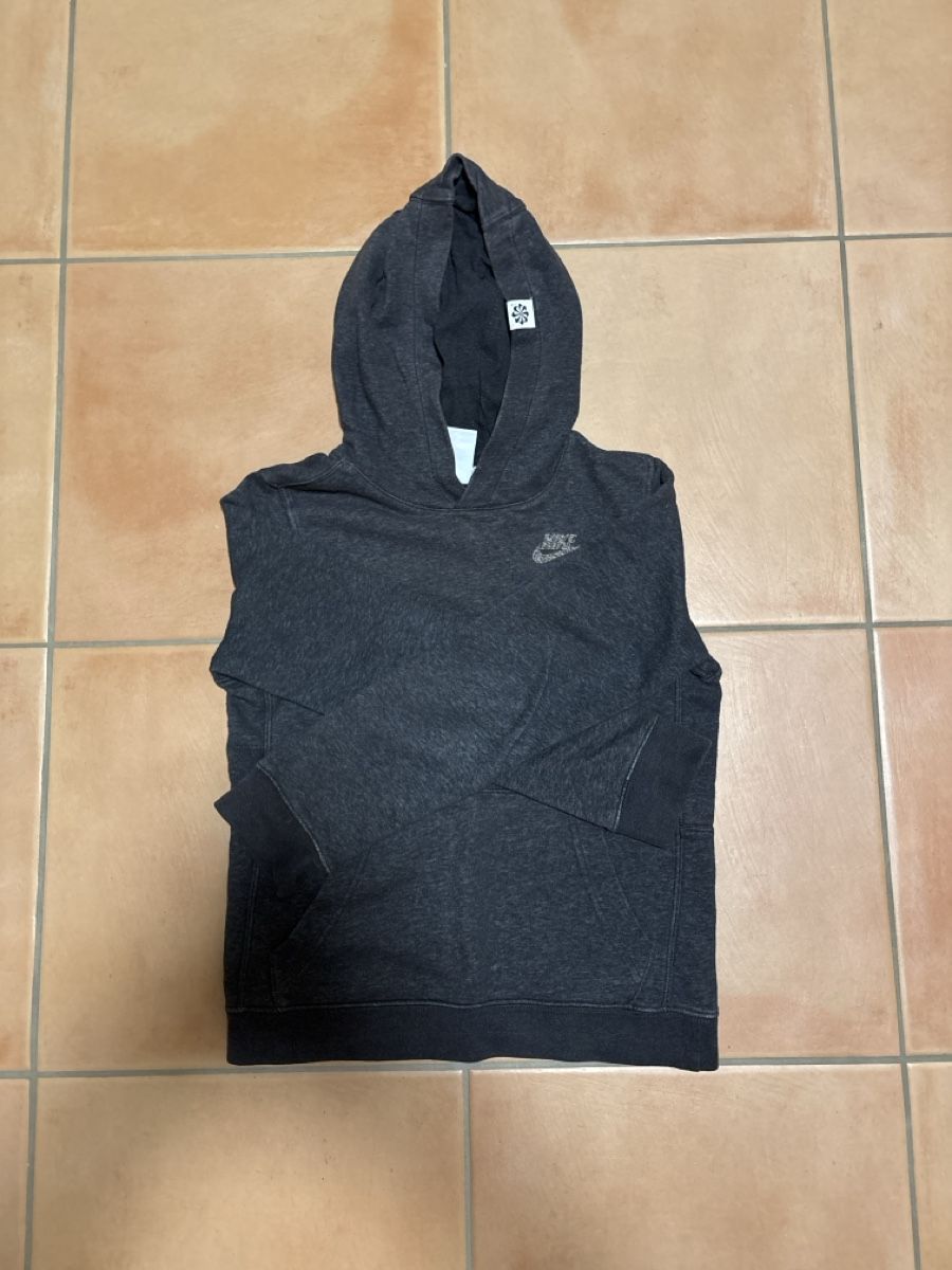 Nike Pullover & Sweatshirts: Sweat à capuche Nike gris taille s bon état – Neu (gemäss Beschreibung) aus Gland von Dedecop2