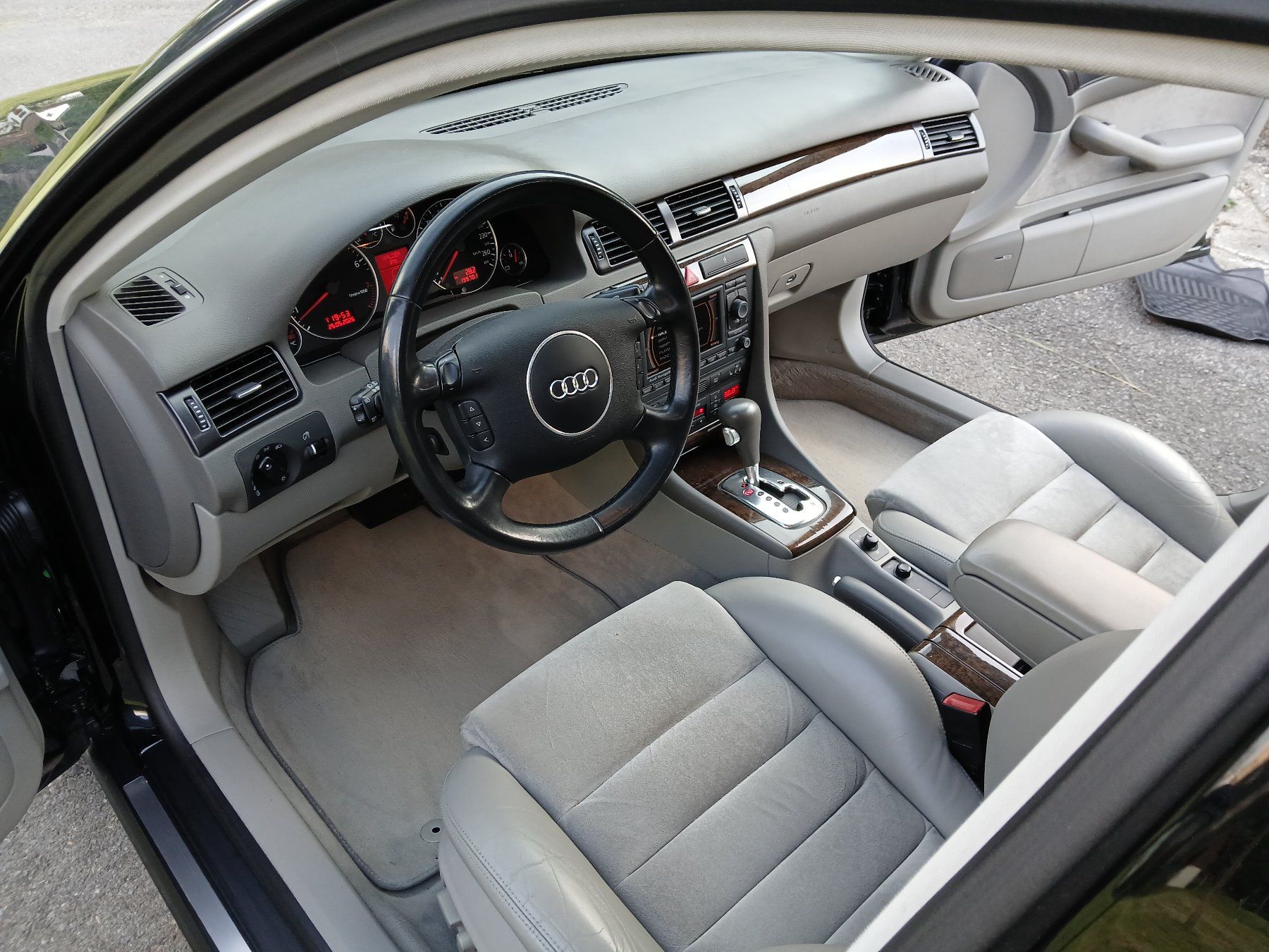 Audi Autos: Audi A6 Avant 4.2 quattro – Gebraucht aus Kandergrund von mb1986 5