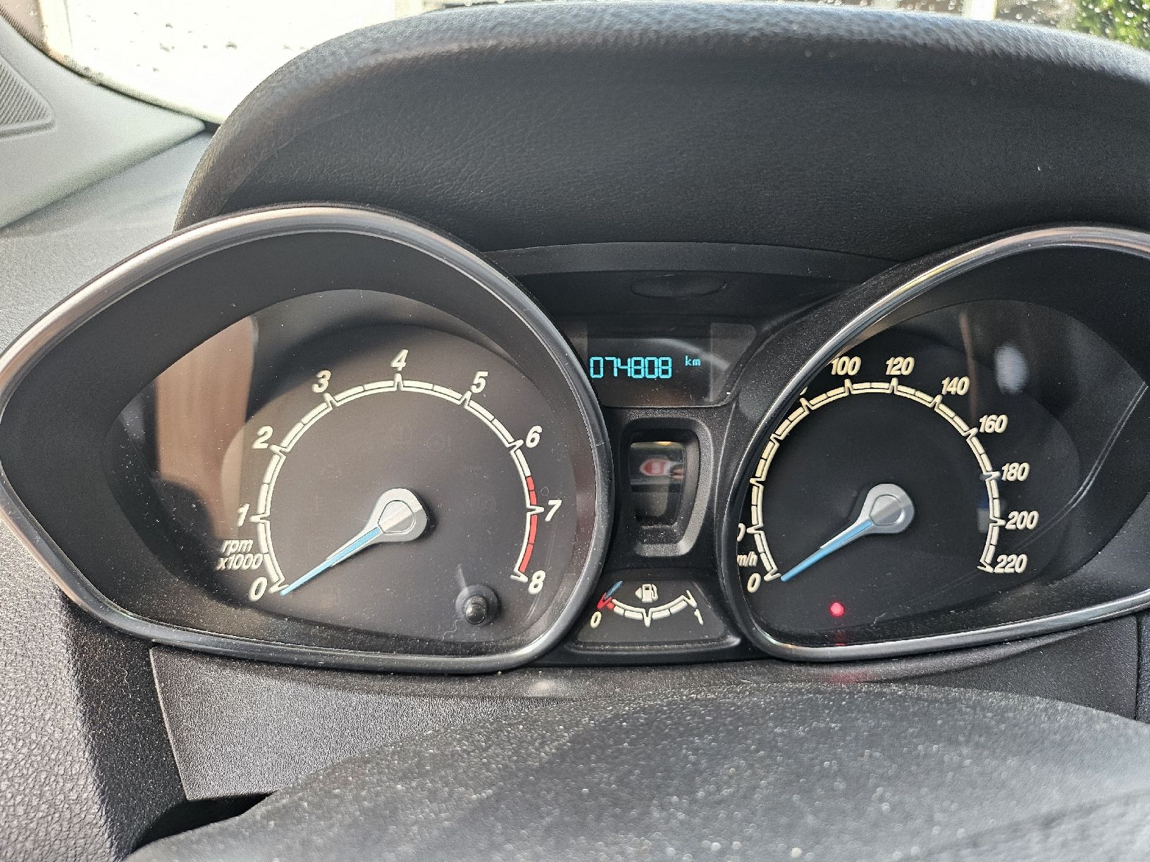 Ford Automobili: Ford 1.0 courier titanium  – Usato da dulliken venduto da five66 2