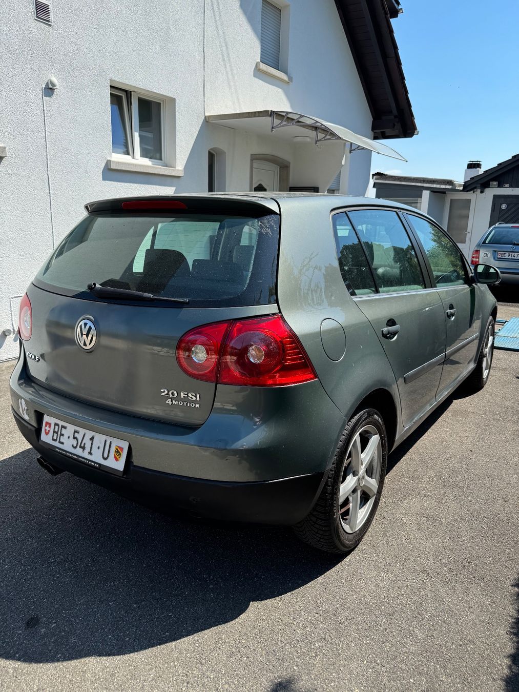 VW Automobili: VW Golf 5 2.0 4Motion Benzin MFK 01.2026 – Usato da Safnern venduto da sma_b5q7 4