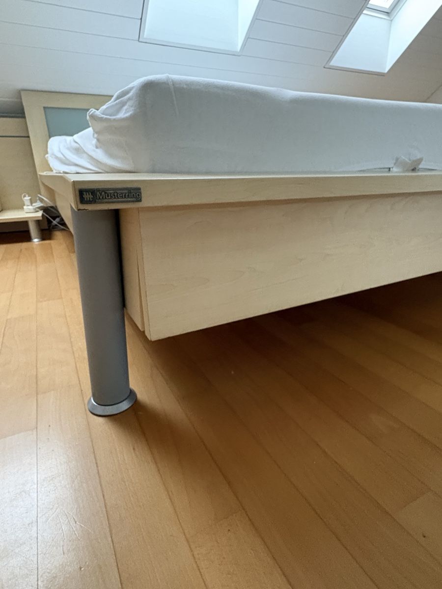Musterring Letti: Doppelbett mit 2 Nachttische – Usato da Volketswil venduto da Gab2013 4