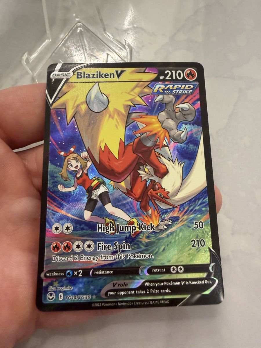 Pokémon Sammelbilder & Trading cards: Blazikan V – Gebraucht aus Spreitenbach von lir_qj52 1