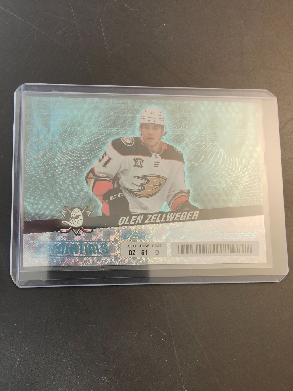 Carte collezionabili: Olen Zellweger Anaheim Ducks Credentials Debut Ticket Access – Usato da Wangen SZ venduto da Sasch3