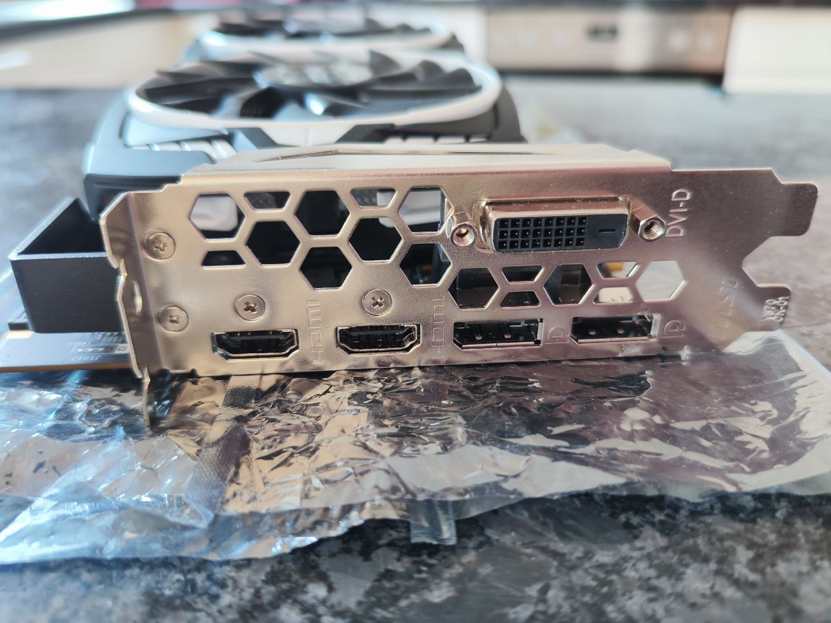 MSI Schede grafiche: gtx 1080ti defekt  – Difettoso da Bretzwil venduto da king-richard01 2