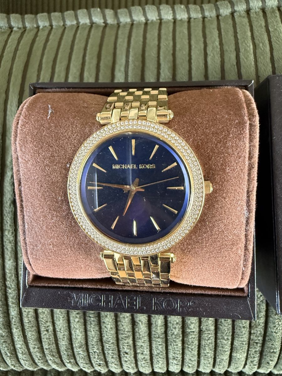 Michael Kors Uhren: michael kors uhr – Gebraucht aus Freidorf TG von driftingforthrifting 1