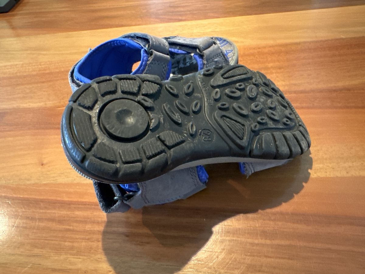 Scarpe per ragazzi: Sandalen Twisty Grösse 28 – Usato da Wolhusen venduto da Subi688 2