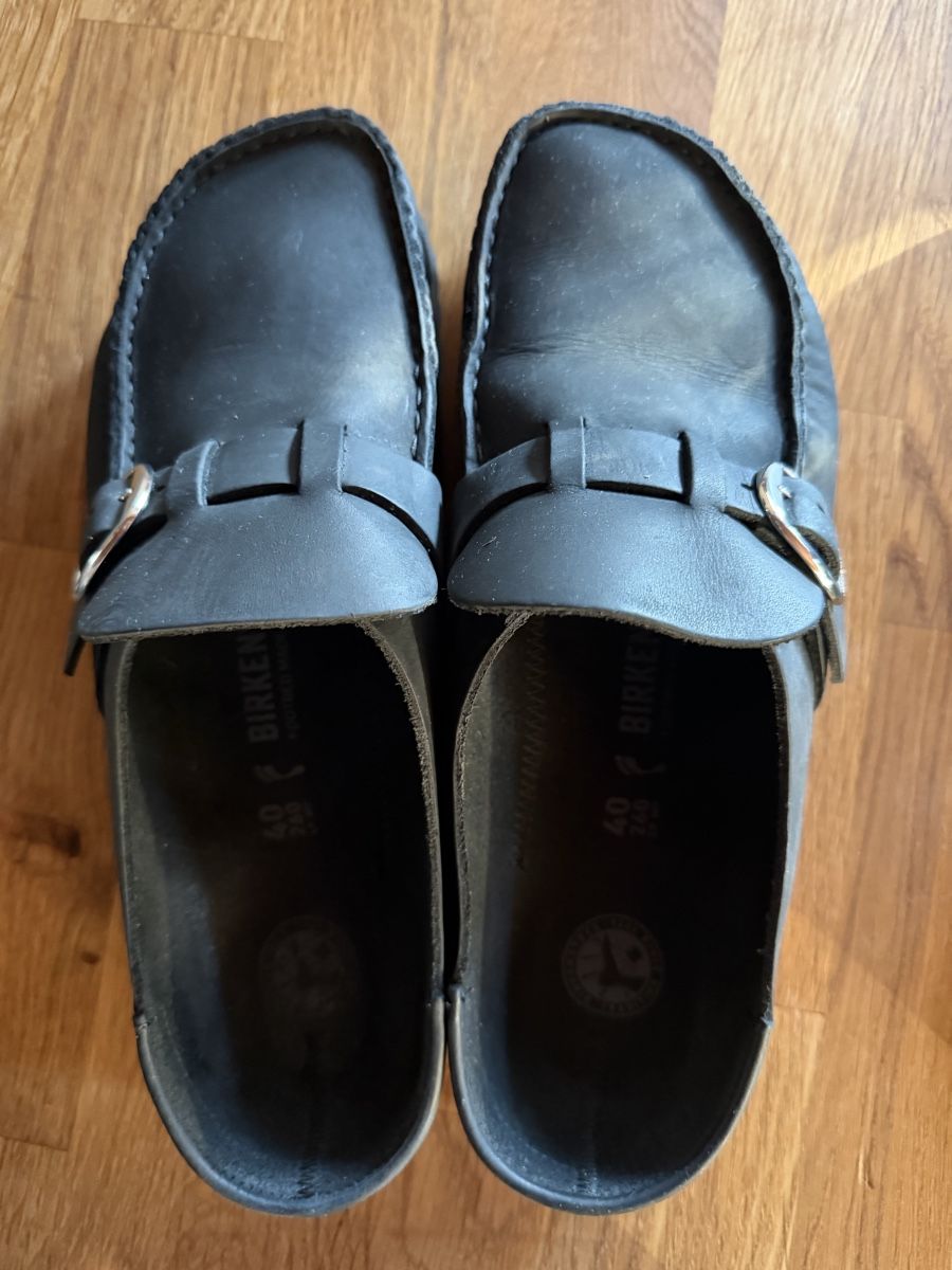 Birkenstock Chaussures femmes: Birkenstock Buckles Gr. 40 – D'occasion à Bauma par Minipolo67