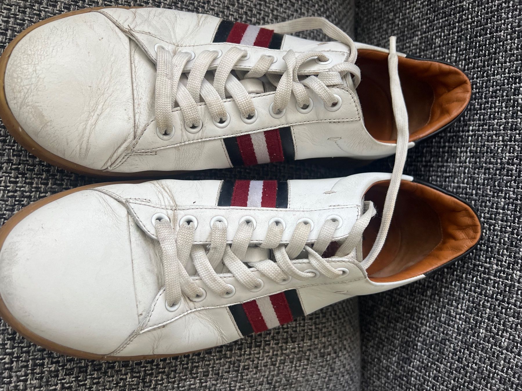 Bally Chaussures hommes: Bally Schuhe weiss Gr. 43 – D'occasion à Zürich par Walllstreet 5