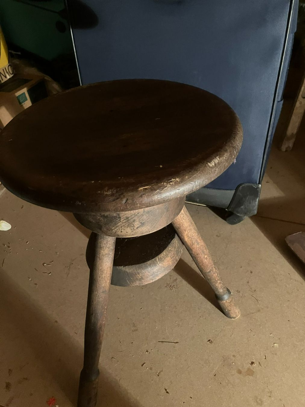 Chaises: Klavierstuhl antik – D'occasion à Täuffelen par mar_72fn 2