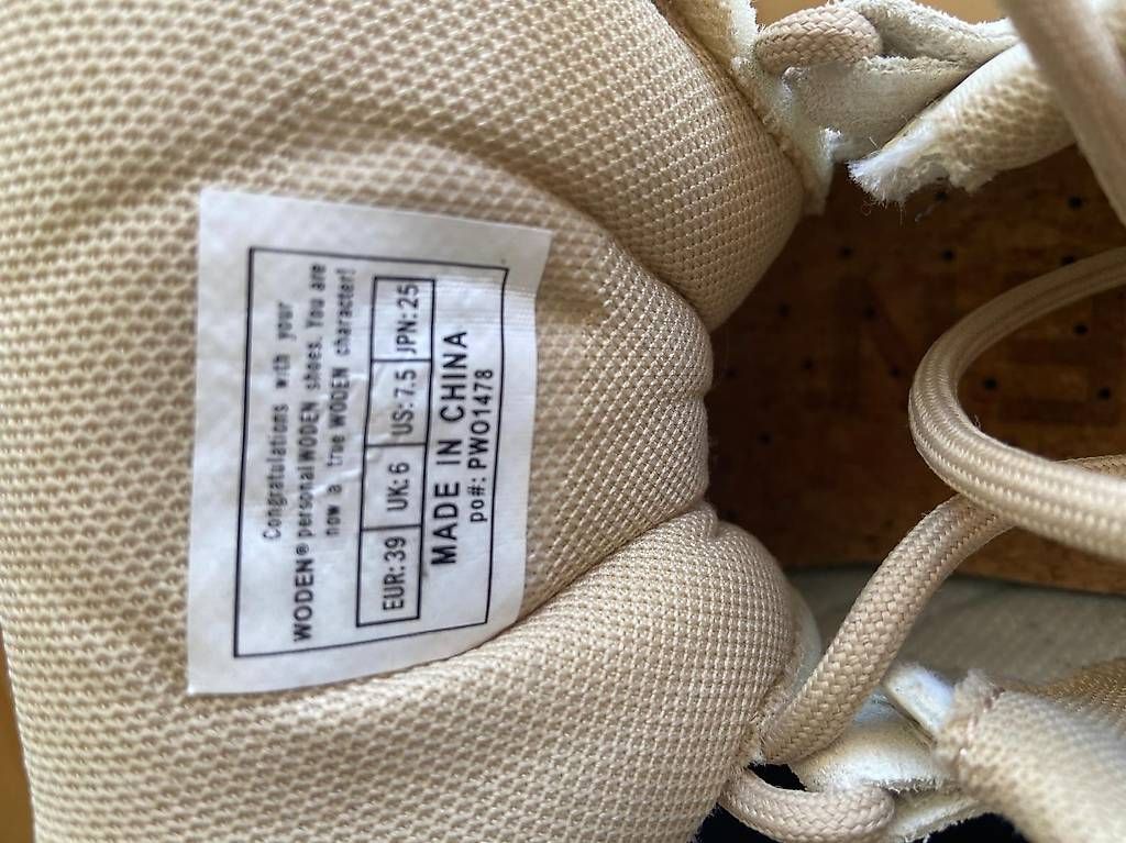Scarpe da uomo: Sneakers Woden, Gr. 39 – Usato da Ennetbürgen venduto da Fifis-Fundgrube 3