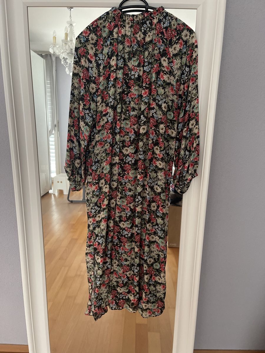 Zara Robes: Zara Kleid, Gr. S / M Blumendesign – D'occasion à Adliswil par JadrankaR 1